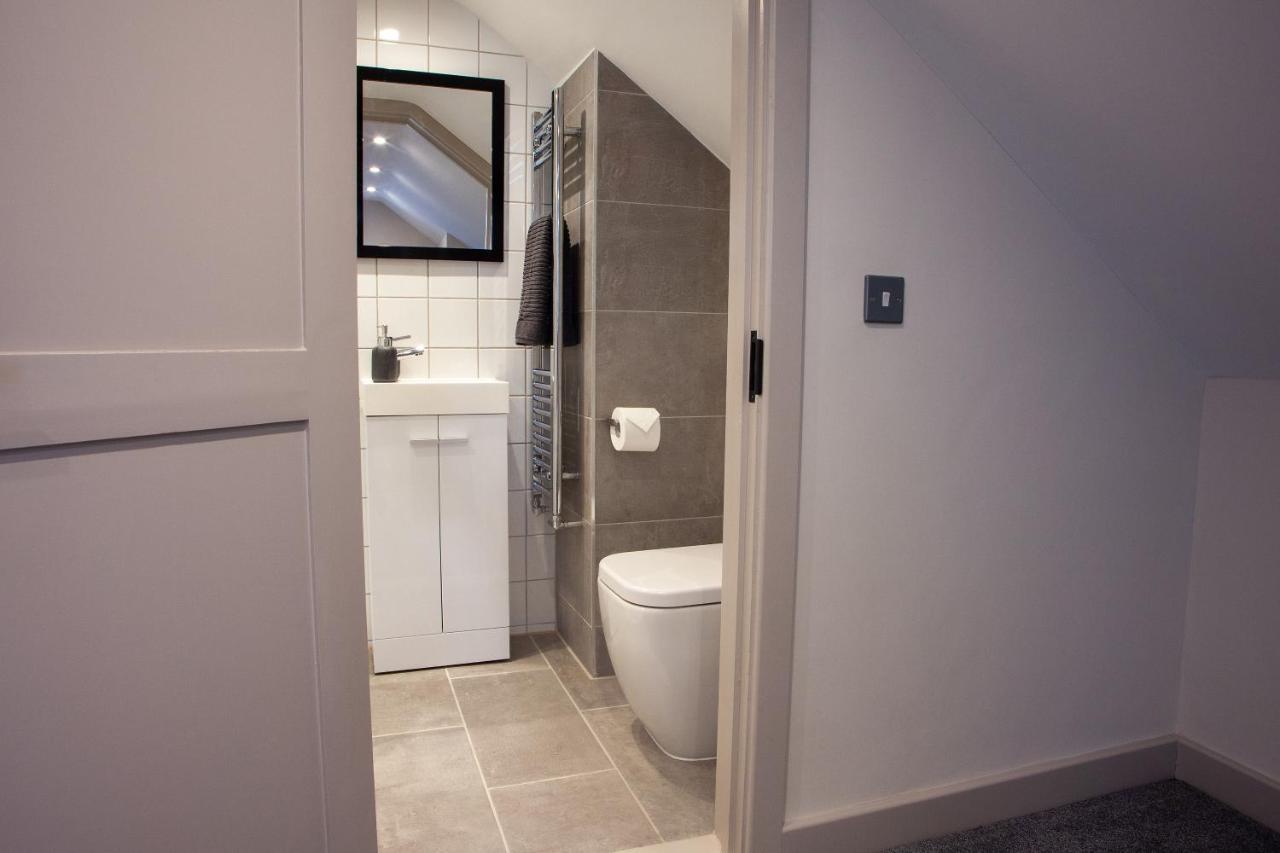 Oxford Street Grand Apartment- Free Evening Parking เซาธ์แธมป์ตัน ภายนอก รูปภาพ