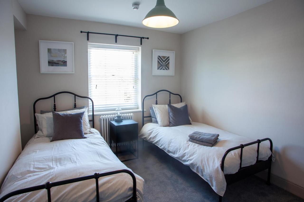 Oxford Street Grand Apartment- Free Evening Parking เซาธ์แธมป์ตัน ภายนอก รูปภาพ