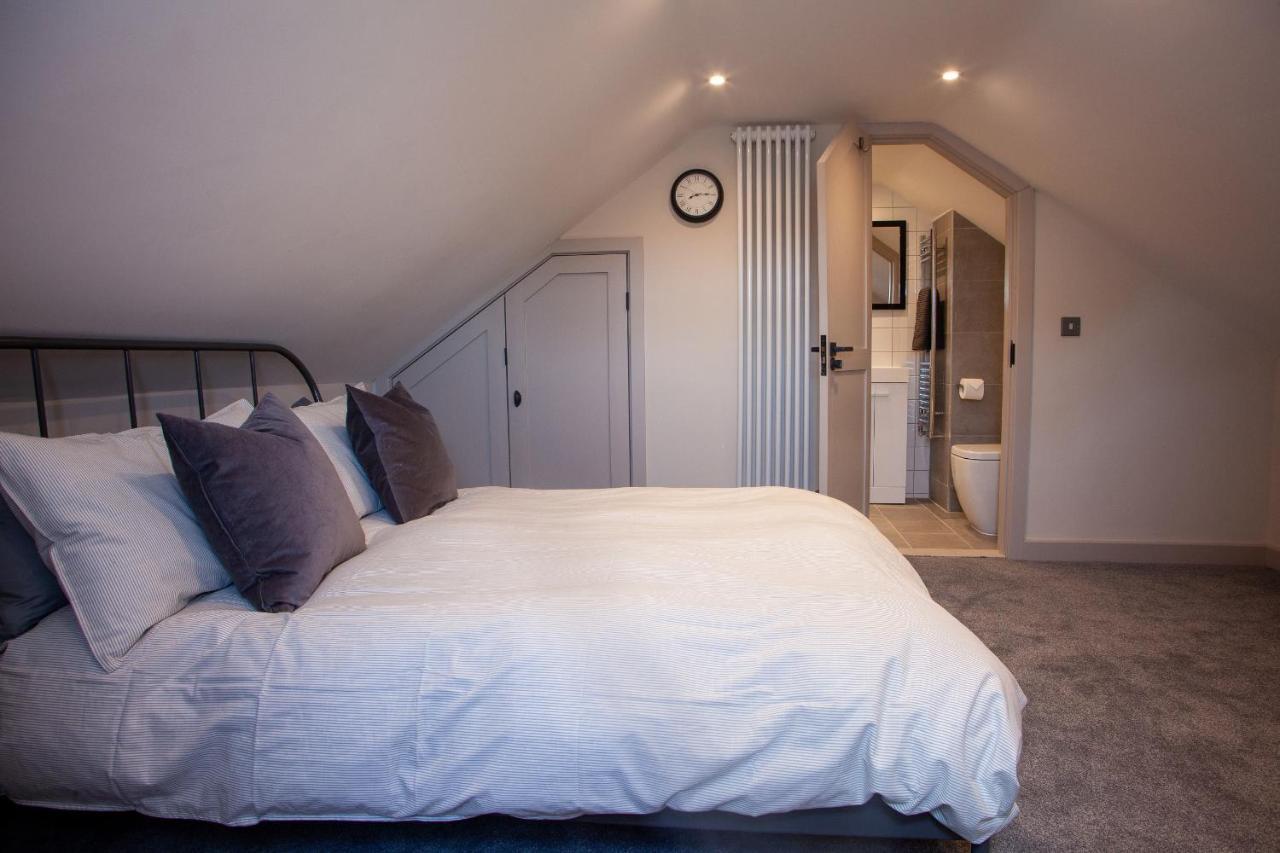 Oxford Street Grand Apartment- Free Evening Parking เซาธ์แธมป์ตัน ภายนอก รูปภาพ