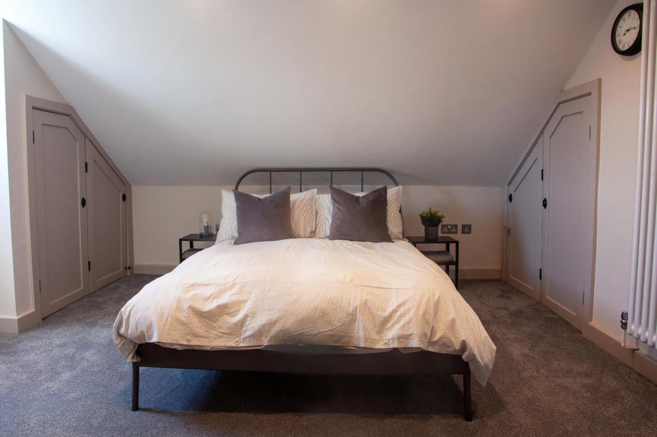 Oxford Street Grand Apartment- Free Evening Parking เซาธ์แธมป์ตัน ภายนอก รูปภาพ