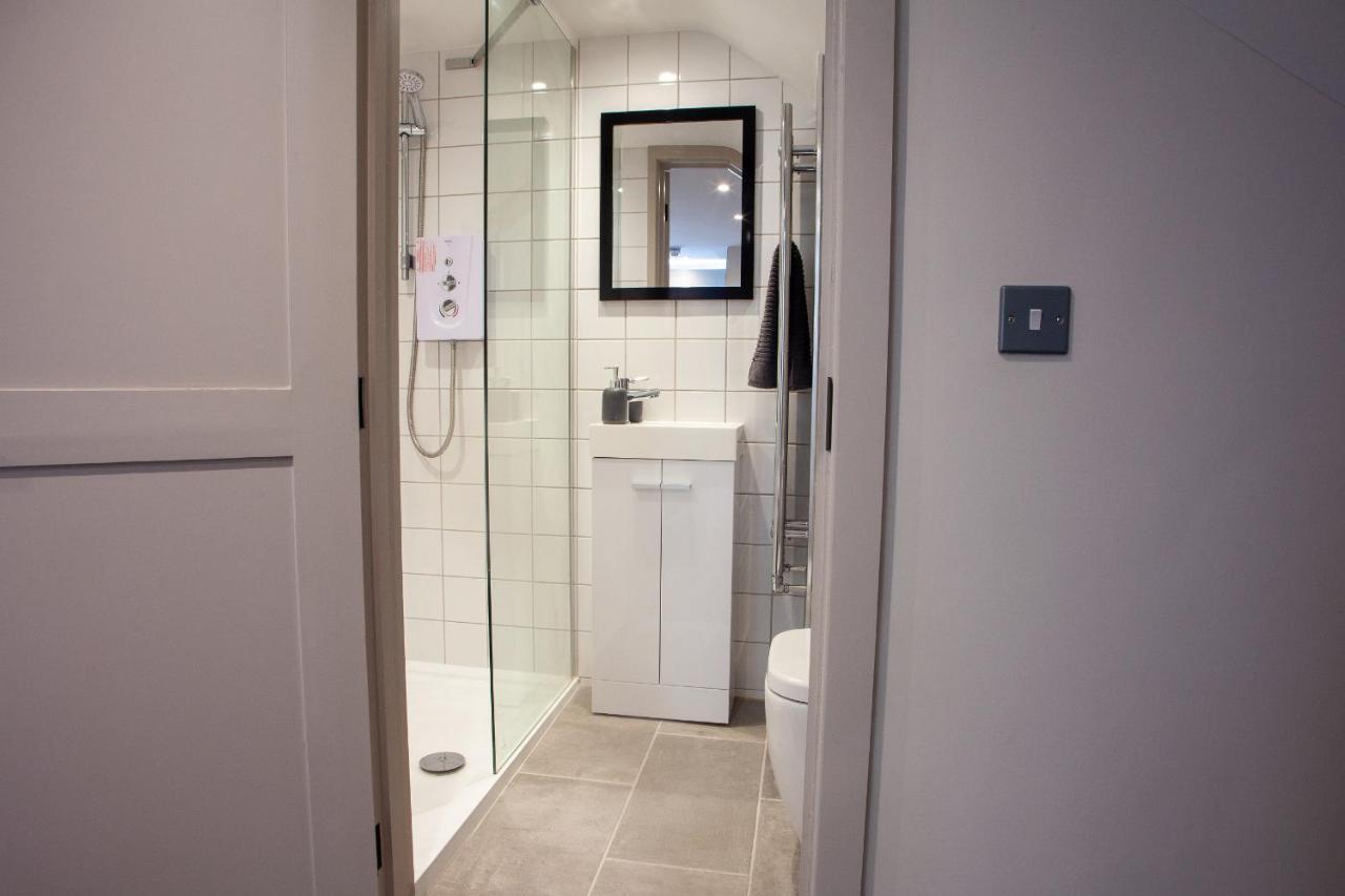 Oxford Street Grand Apartment- Free Evening Parking เซาธ์แธมป์ตัน ภายนอก รูปภาพ