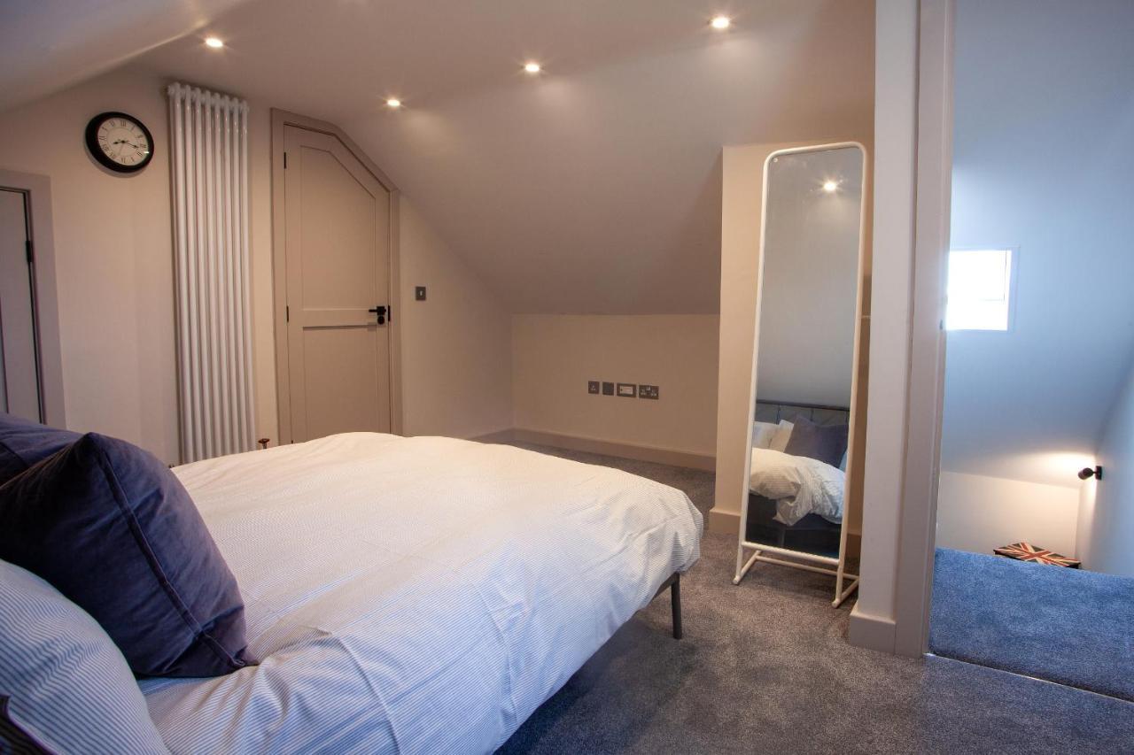 Oxford Street Grand Apartment- Free Evening Parking เซาธ์แธมป์ตัน ภายนอก รูปภาพ